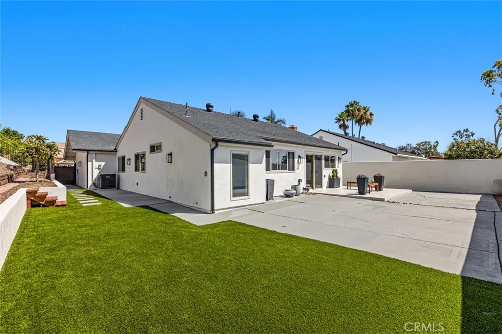 25802 Sycamore Laguna Hills, CA 92653