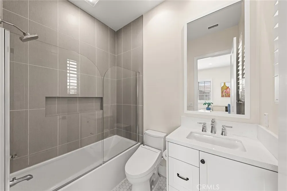 115 Green Rdg Irvine, CA 92602