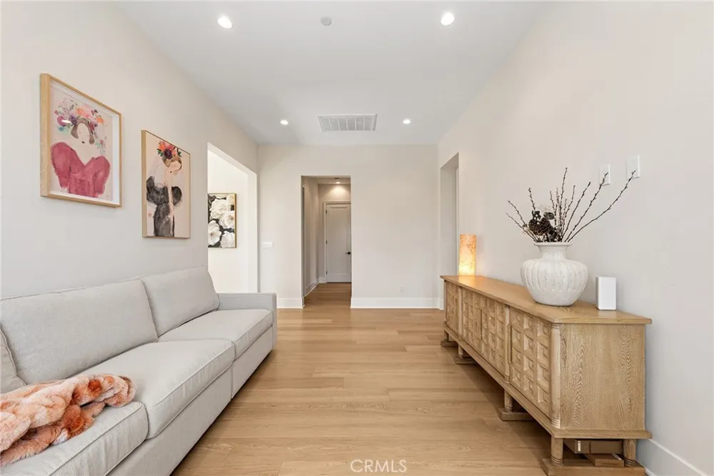 115 Green Rdg Irvine, CA 92602