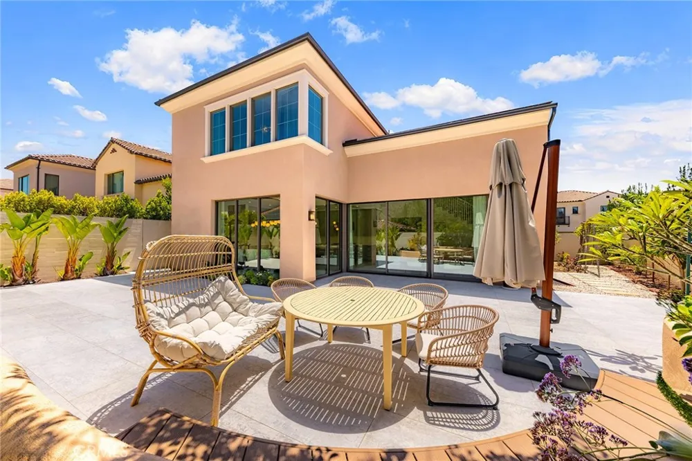 115 Green Rdg Irvine, CA 92602