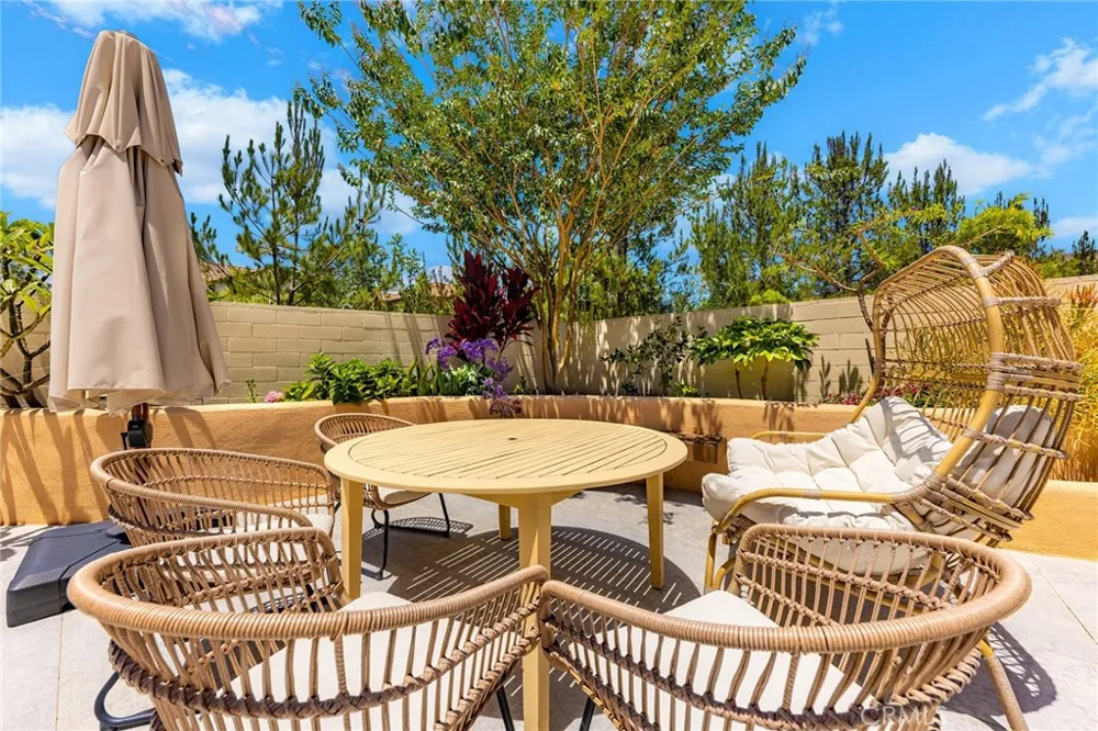 115 Green Rdg Irvine, CA 92602