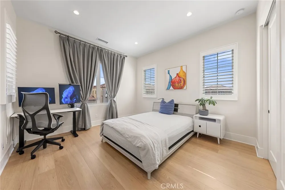 115 Green Rdg Irvine, CA 92602
