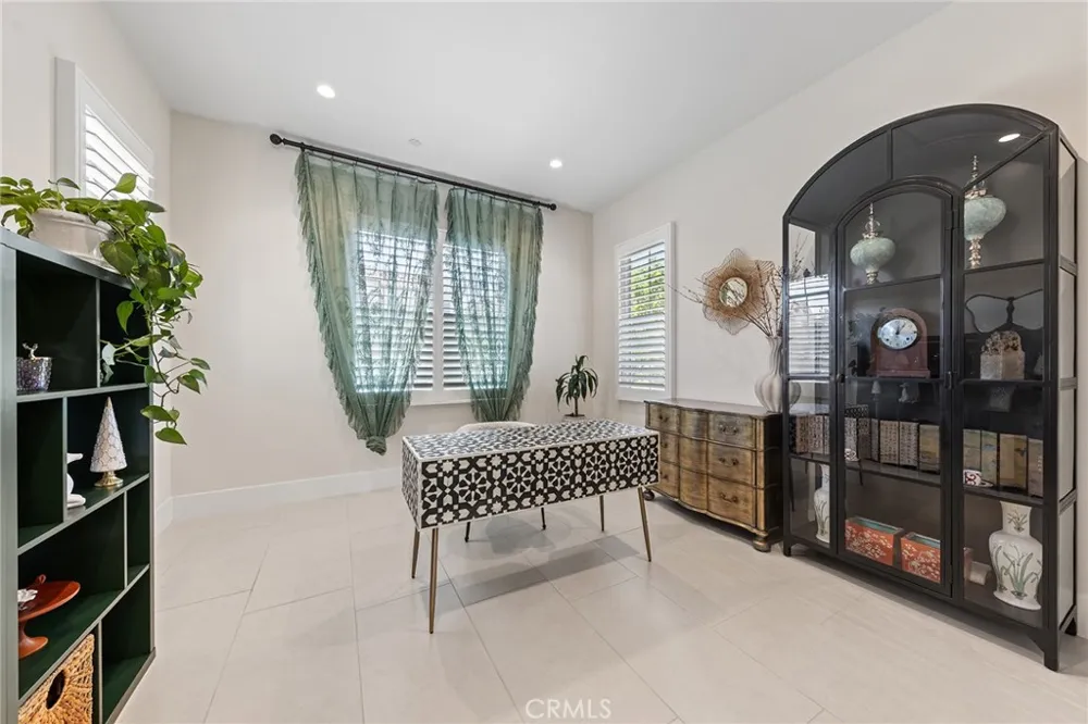 115 Green Rdg Irvine, CA 92602