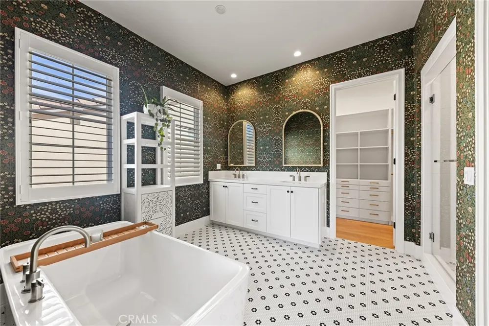 115 Green Rdg Irvine, CA 92602