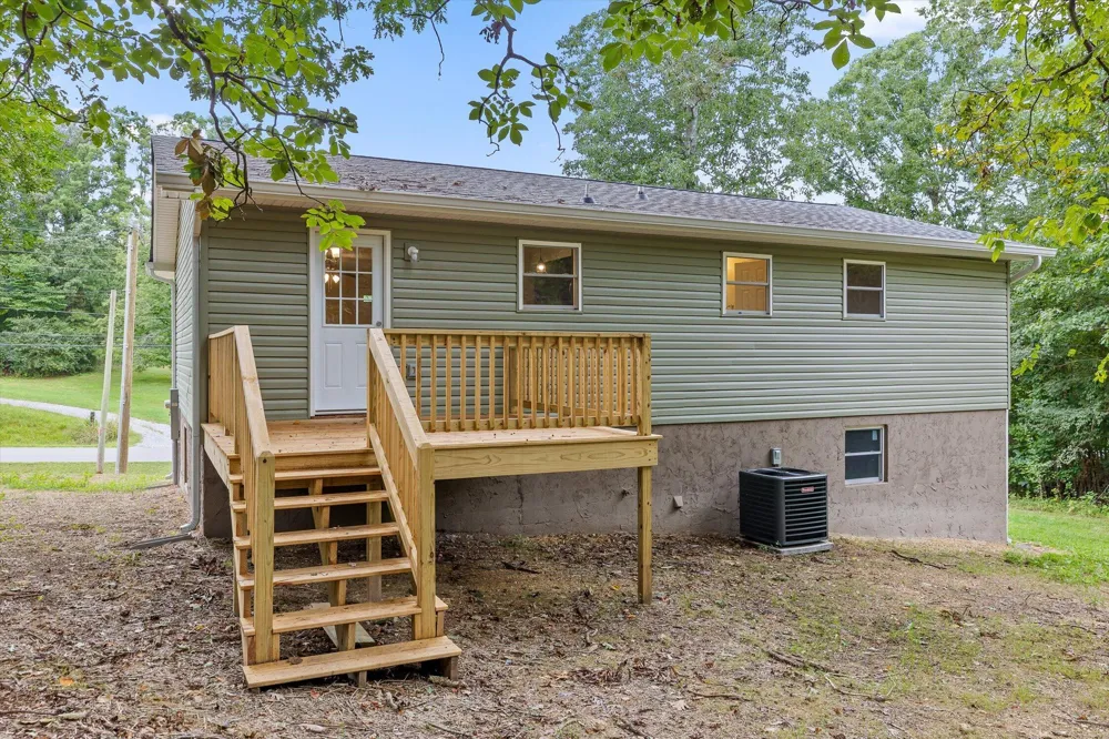 5379 Long Hollow Road Rock Spring, GA 30739