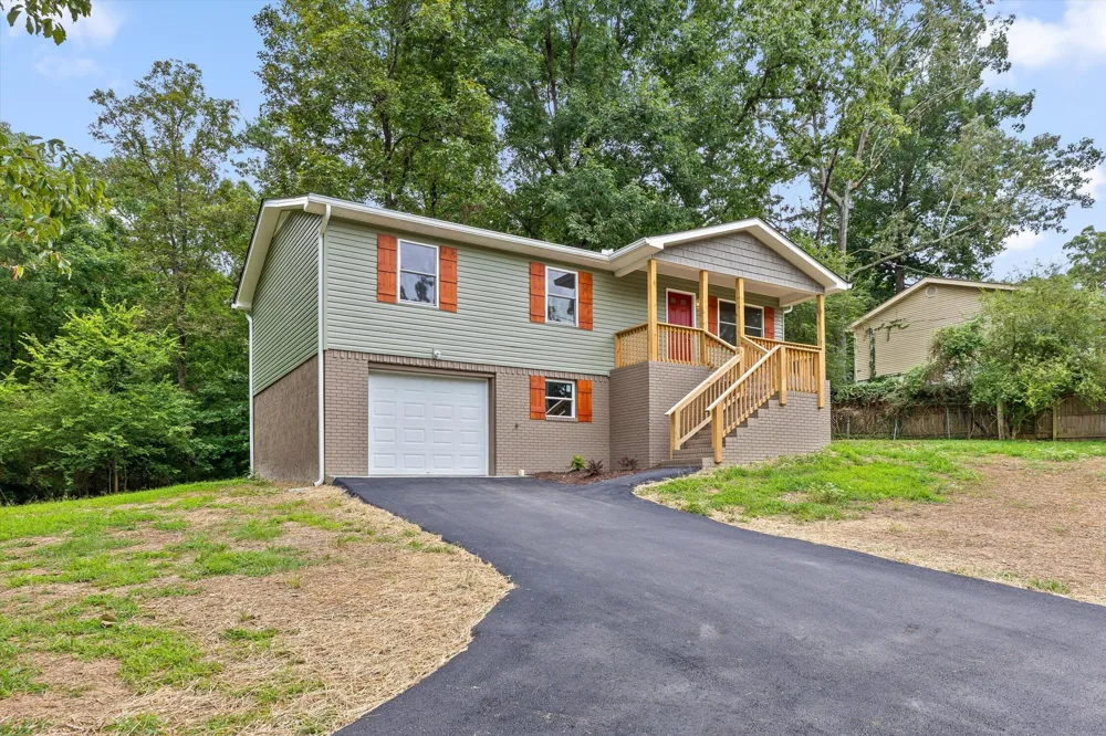 5379 Long Hollow Road Rock Spring, GA 30739