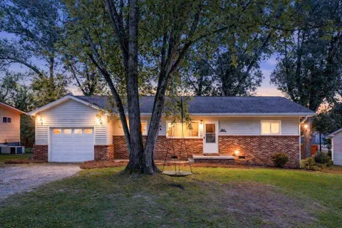 4724 Mink Place Drive