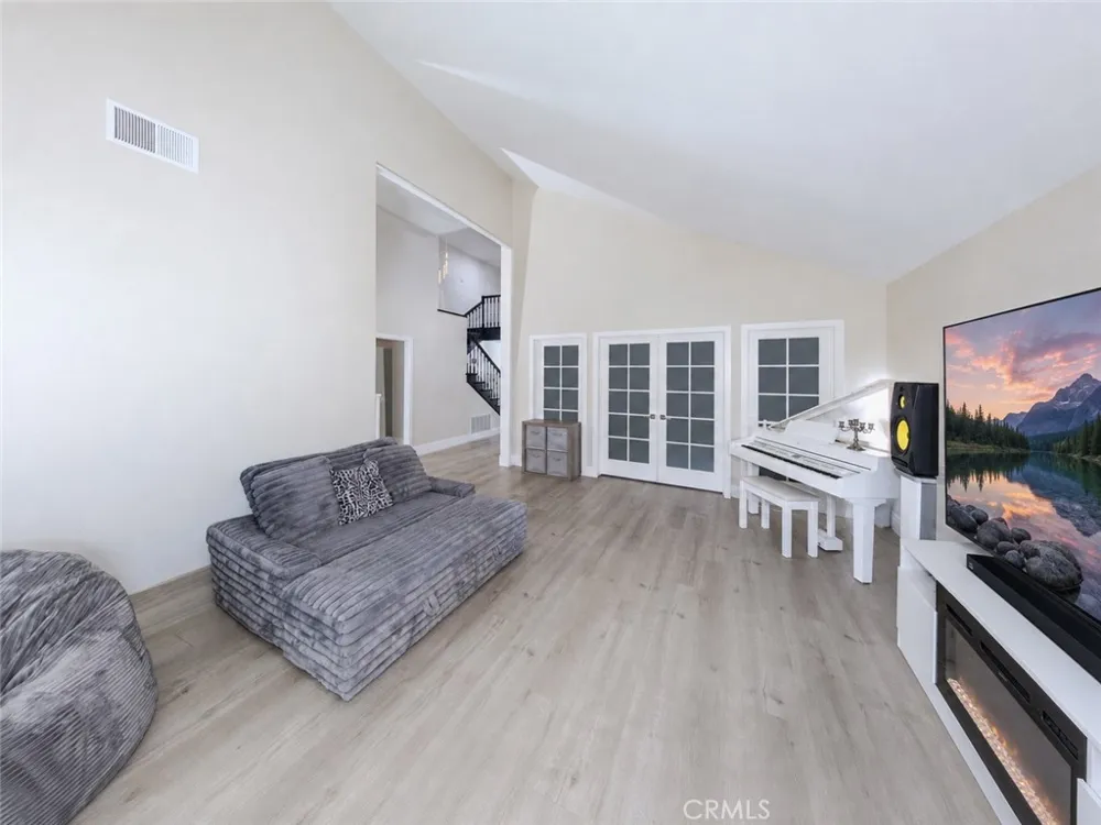 22706 Lighthouse Canyon Lake, CA 92587