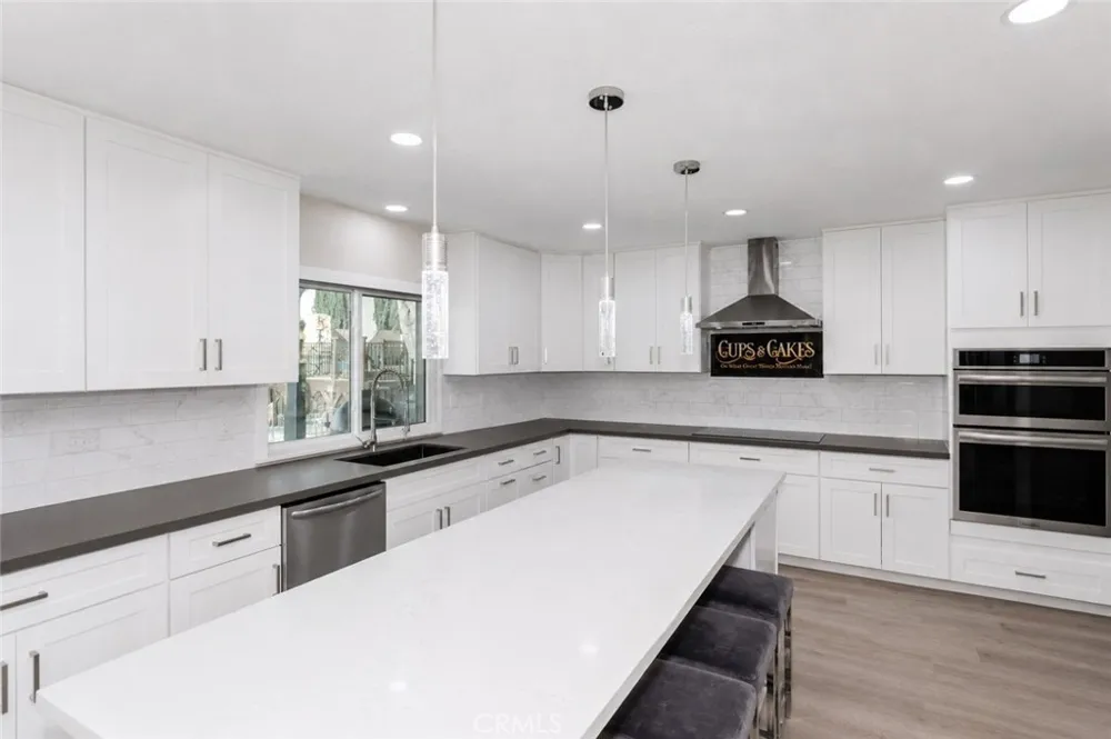 22706 Lighthouse Canyon Lake, CA 92587