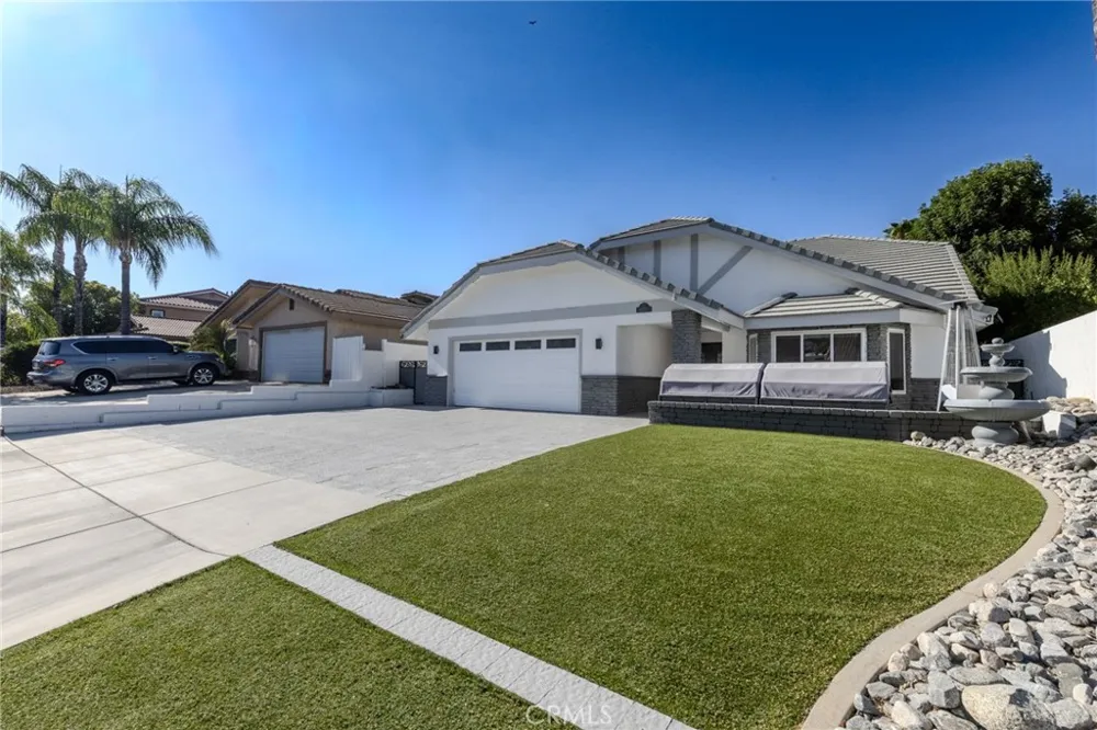 22706 Lighthouse Canyon Lake, CA 92587
