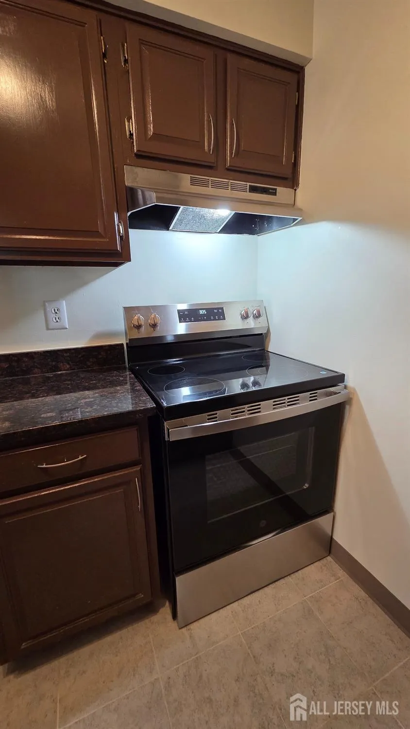 1514 Ravens Crest Drive Plainsboro, NJ 08536