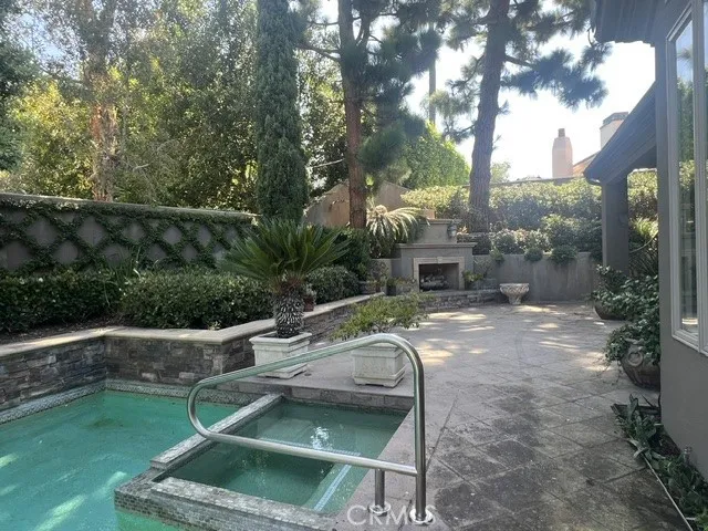 30 Burning Tree Lane Newport Beach, CA 92660