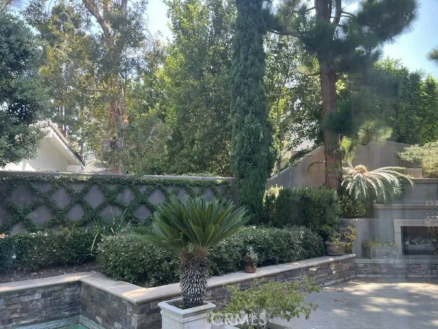30 Burning Tree Lane Newport Beach, CA 92660
