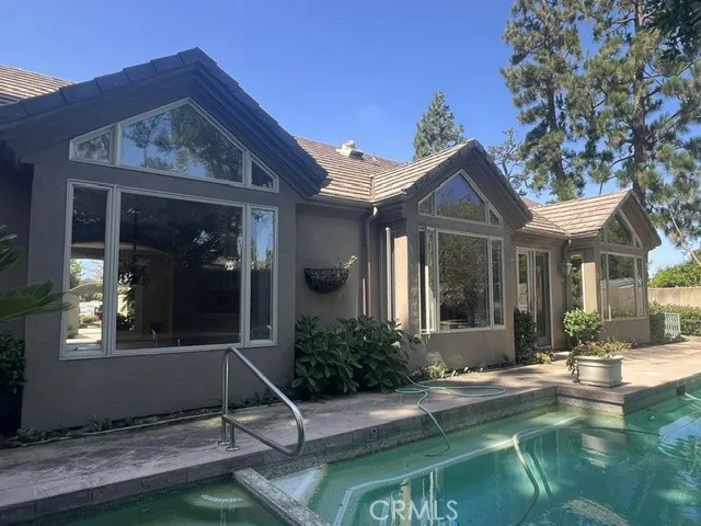 30 Burning Tree Lane Newport Beach, CA 92660