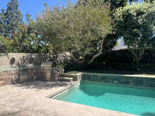 30 Burning Tree Lane Newport Beach, CA 92660