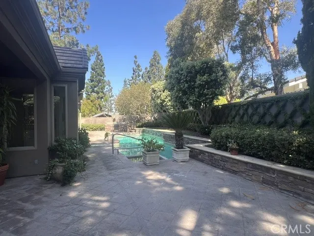 30 Burning Tree Lane Newport Beach, CA 92660