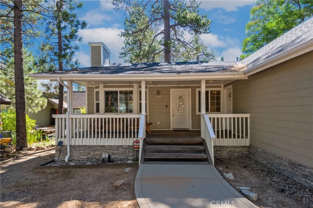 387 Vista Lane Big Bear Lake, CA 92315