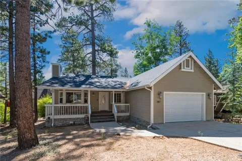 387 Vista Lane
