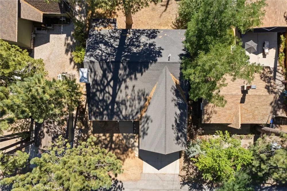 387 Vista Lane Big Bear Lake, CA 92315