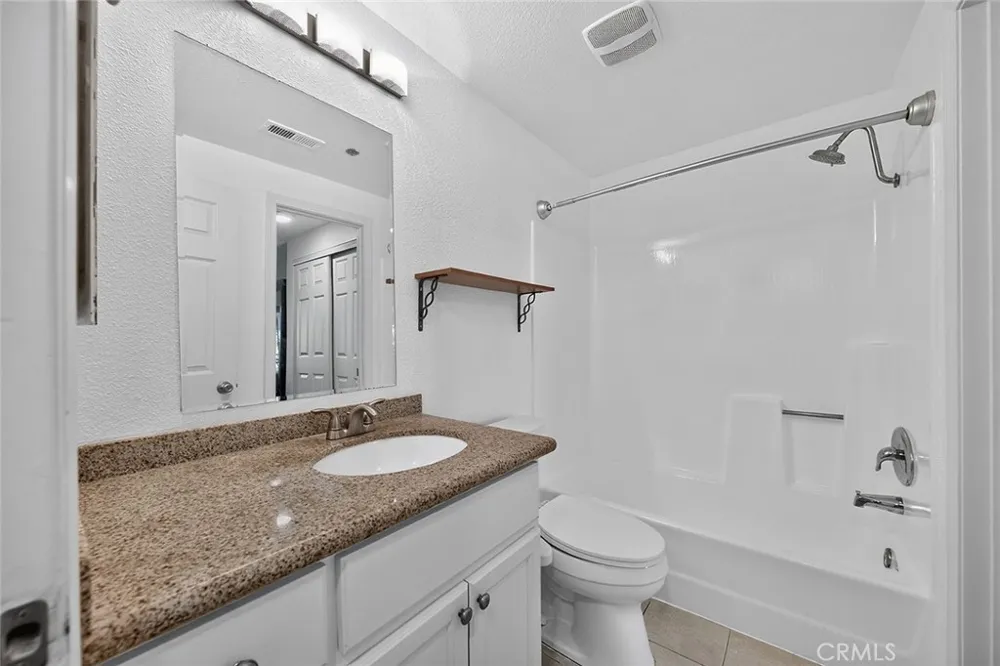 720 W 4th #318 Long Beach, CA 90802