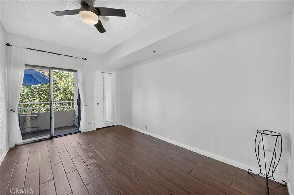 720 W 4th #318 Long Beach, CA 90802