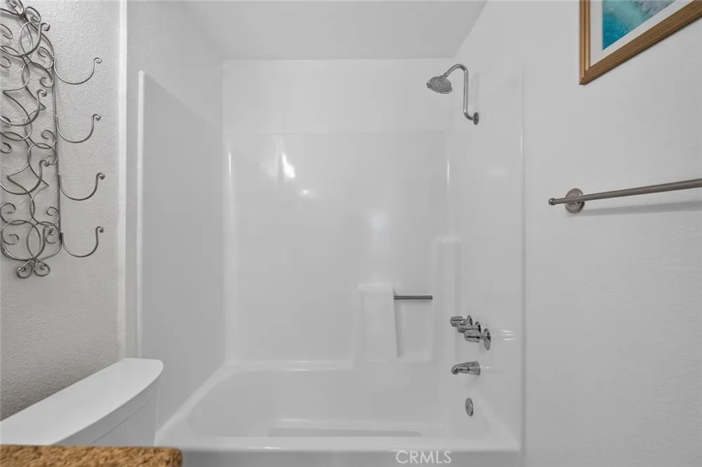 720 W 4th #318 Long Beach, CA 90802