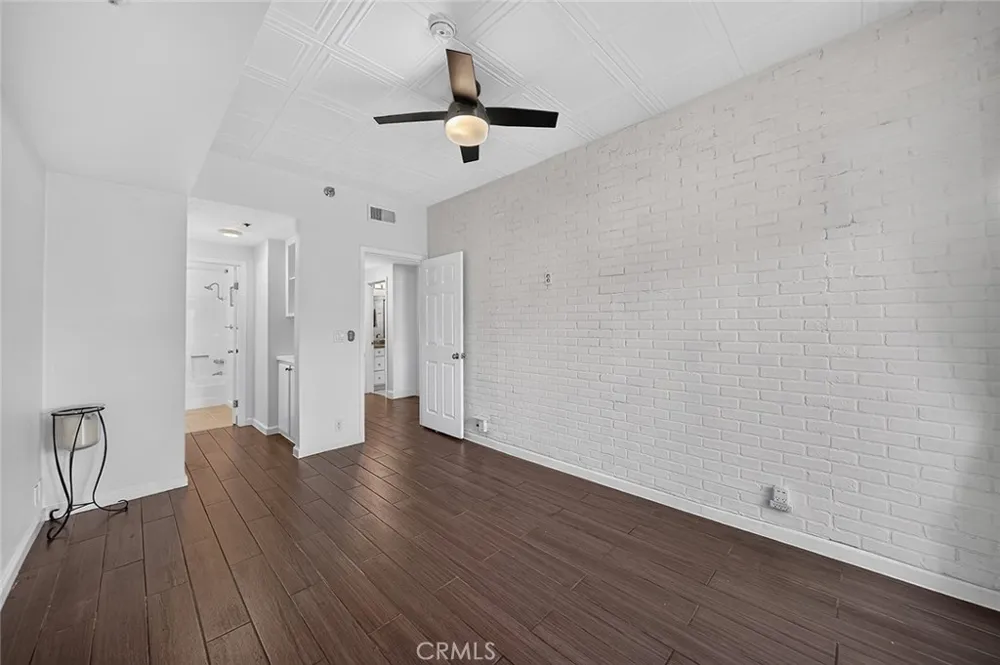 720 W 4th #318 Long Beach, CA 90802
