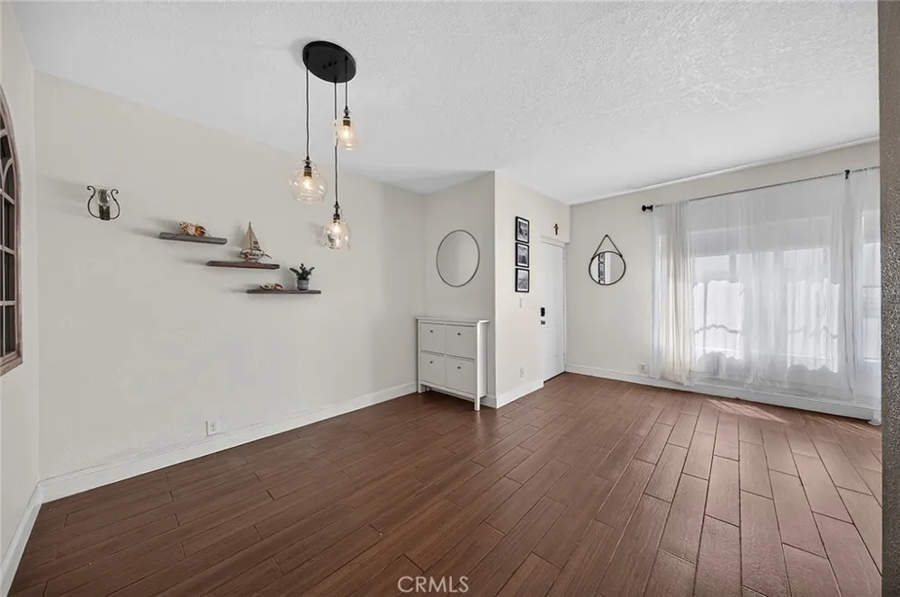 720 W 4th #318 Long Beach, CA 90802