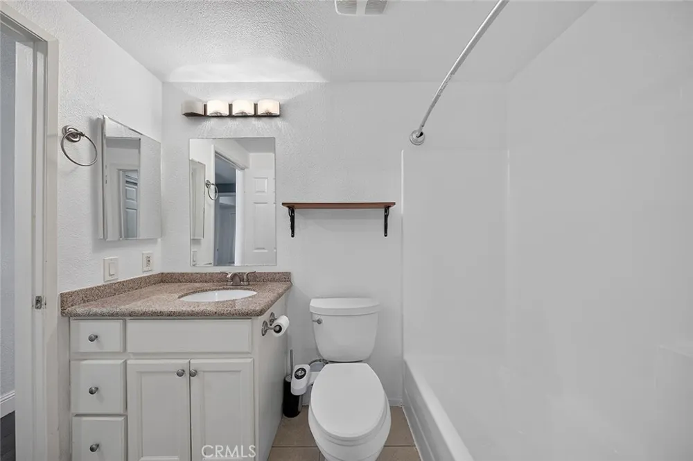 720 W 4th #318 Long Beach, CA 90802