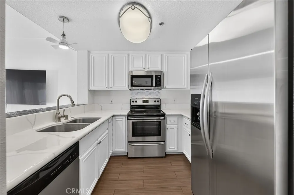 720 W 4th #318 Long Beach, CA 90802