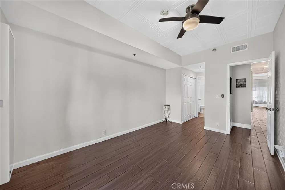 720 W 4th #318 Long Beach, CA 90802