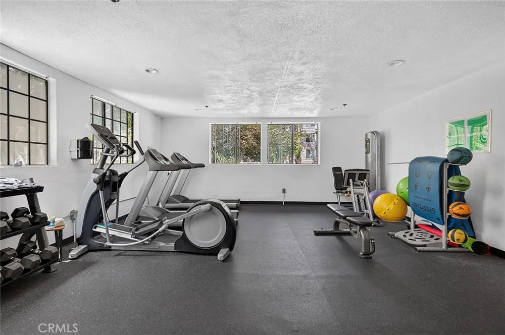 720 W 4th #318 Long Beach, CA 90802