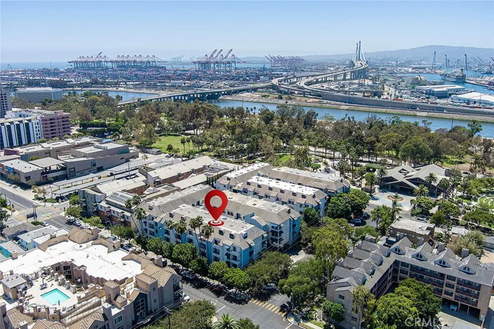 720 W 4th #318 Long Beach, CA 90802