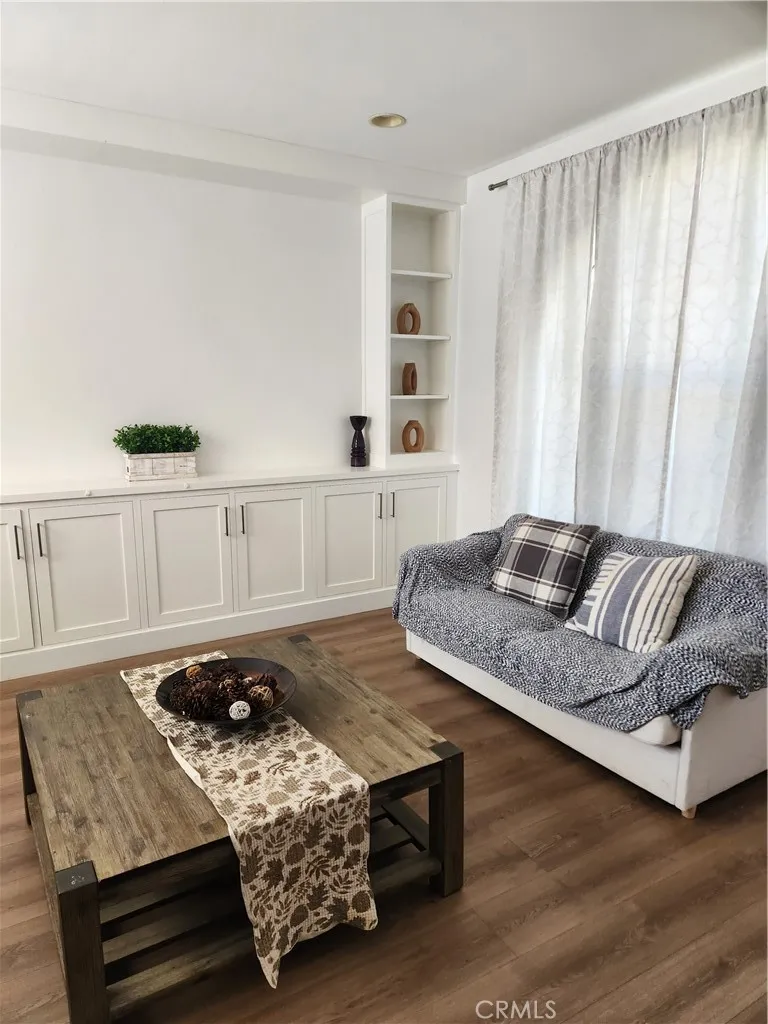 4359 Altivo Corona, CA 92883