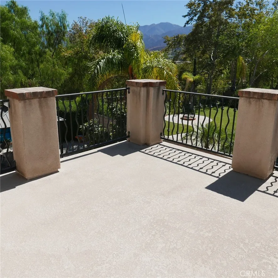 4359 Altivo Corona, CA 92883