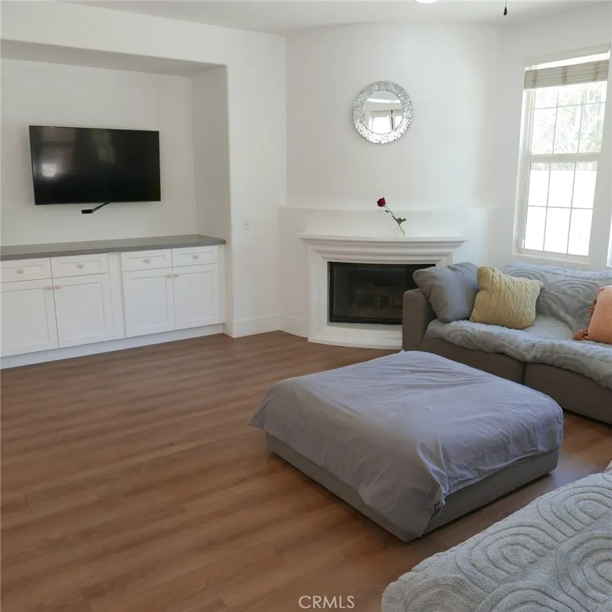 4359 Altivo Corona, CA 92883