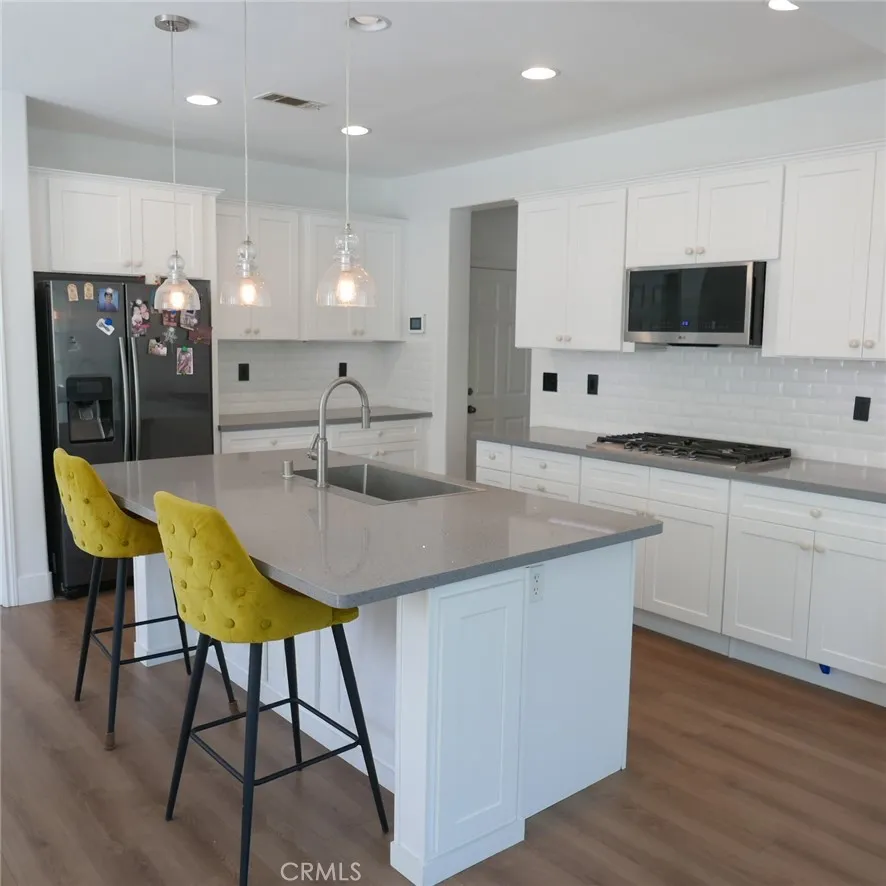 4359 Altivo Corona, CA 92883