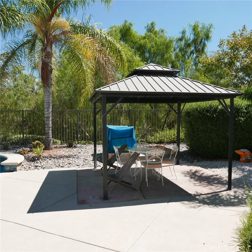 4359 Altivo Corona, CA 92883