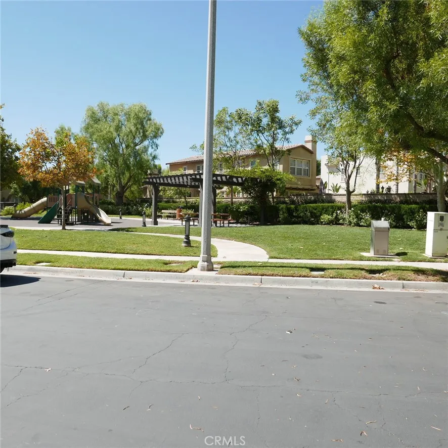 4359 Altivo Corona, CA 92883