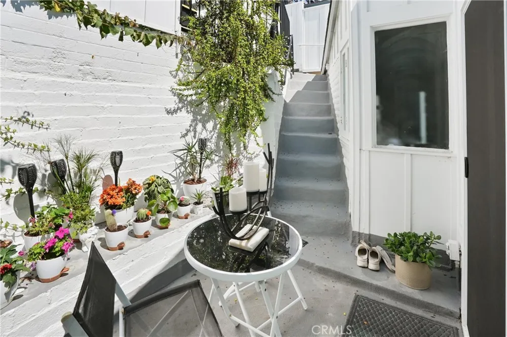 32082 Coast Hwy Laguna Beach, CA 92651
