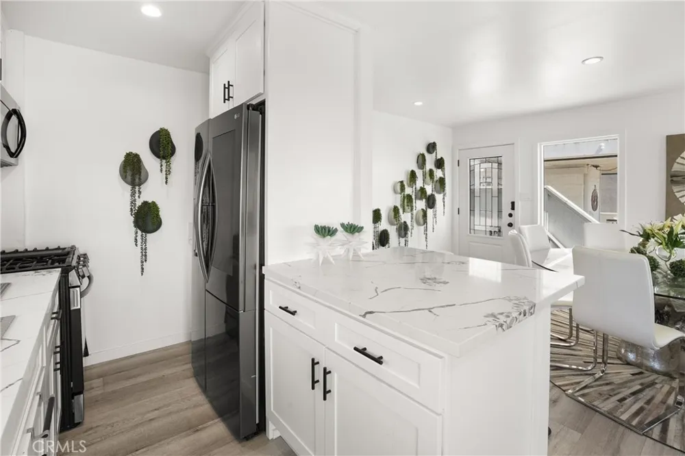 32082 Coast Hwy Laguna Beach, CA 92651