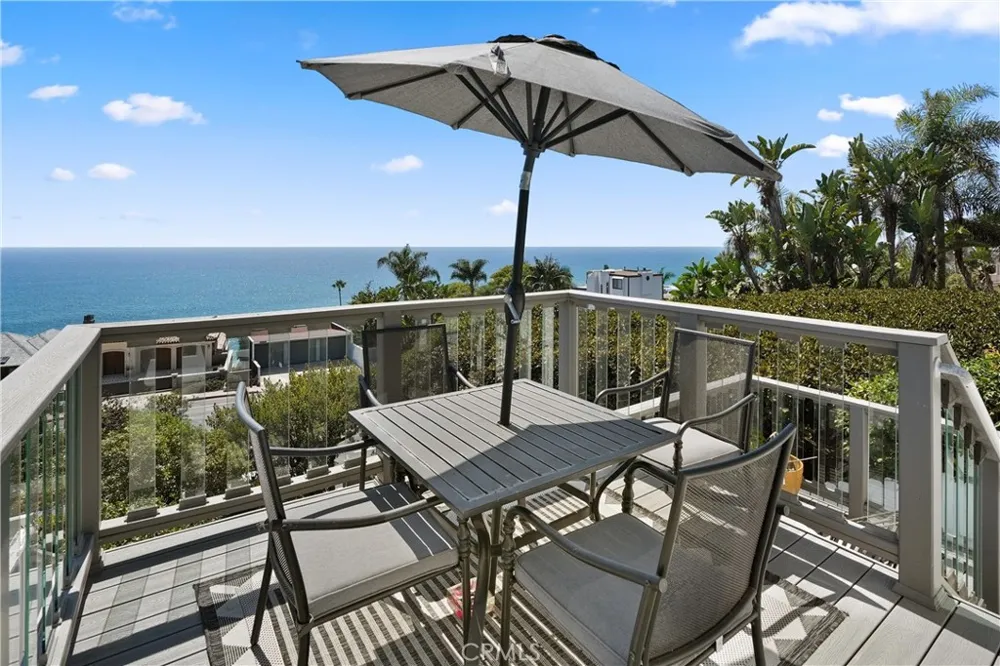 32082 Coast Hwy Laguna Beach, CA 92651