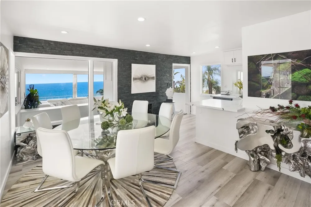 32082 Coast Hwy Laguna Beach, CA 92651