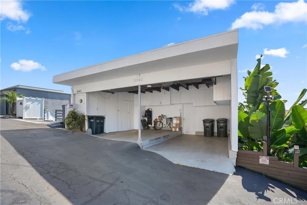 32082 Coast Hwy Laguna Beach, CA 92651