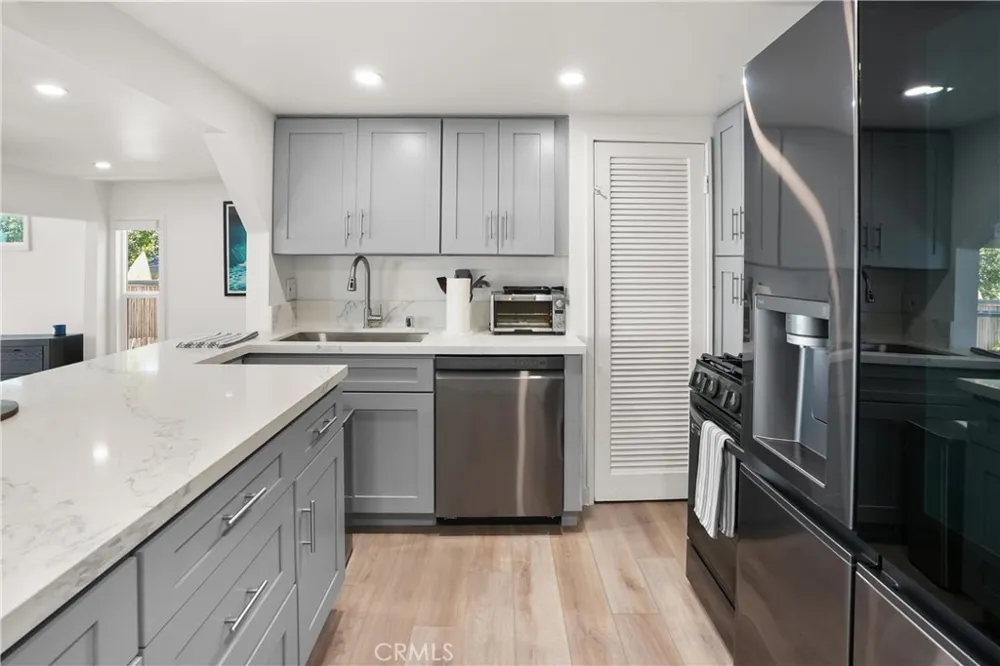 32082 Coast Hwy Laguna Beach, CA 92651