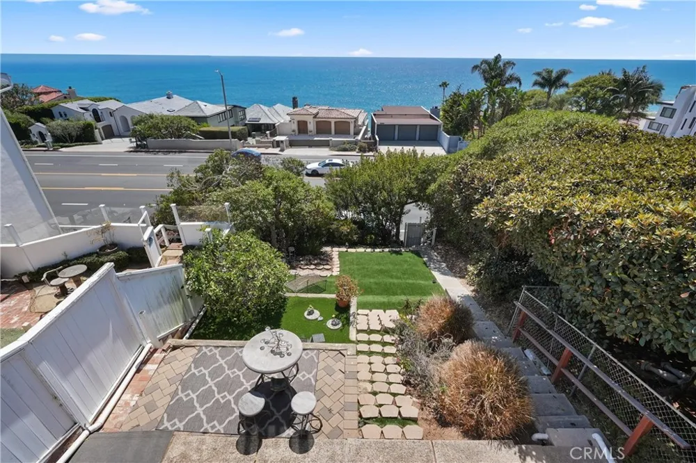 32082 Coast Hwy Laguna Beach, CA 92651