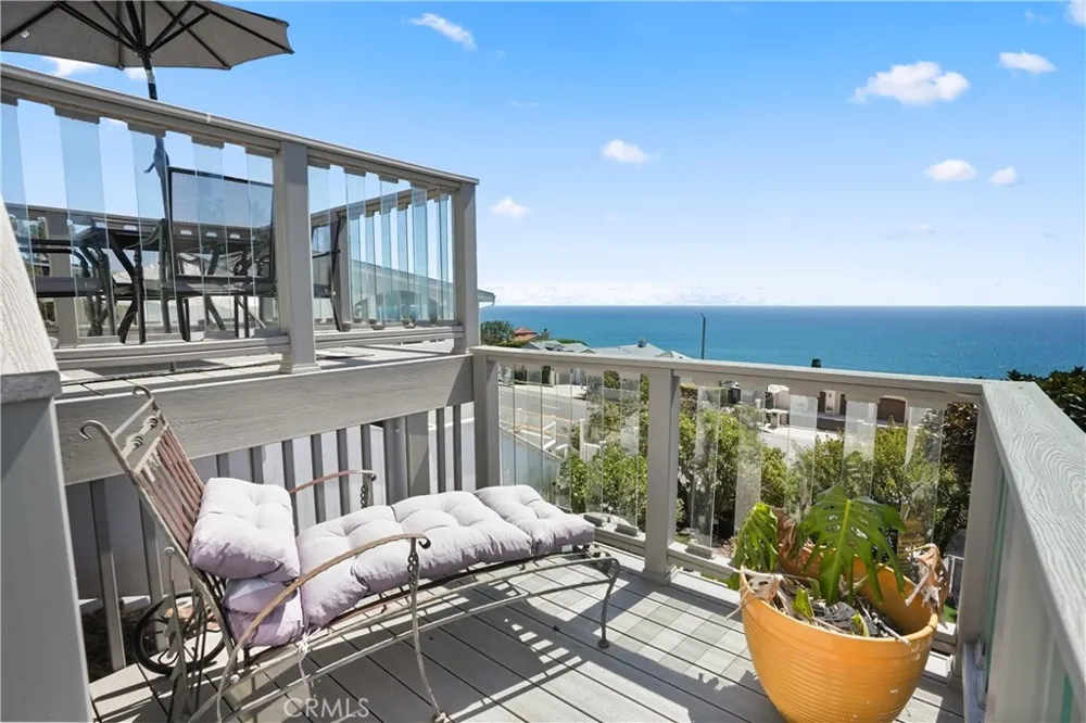 32082 Coast Hwy Laguna Beach, CA 92651