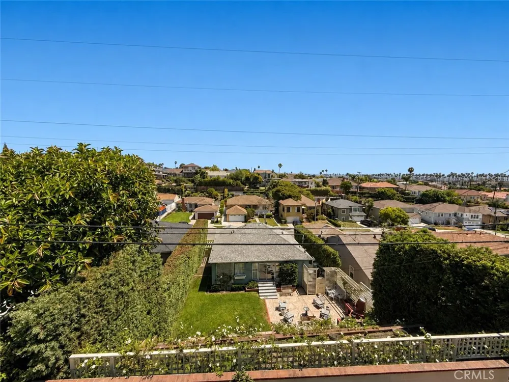 5138 Southridge Los Angeles, CA 90043
