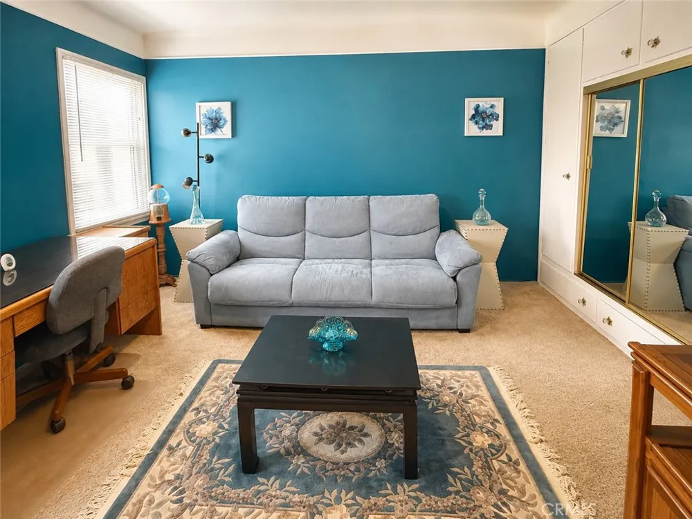 5138 Southridge Los Angeles, CA 90043