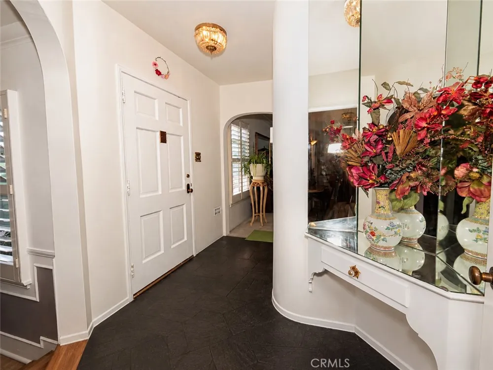 5138 Southridge Los Angeles, CA 90043